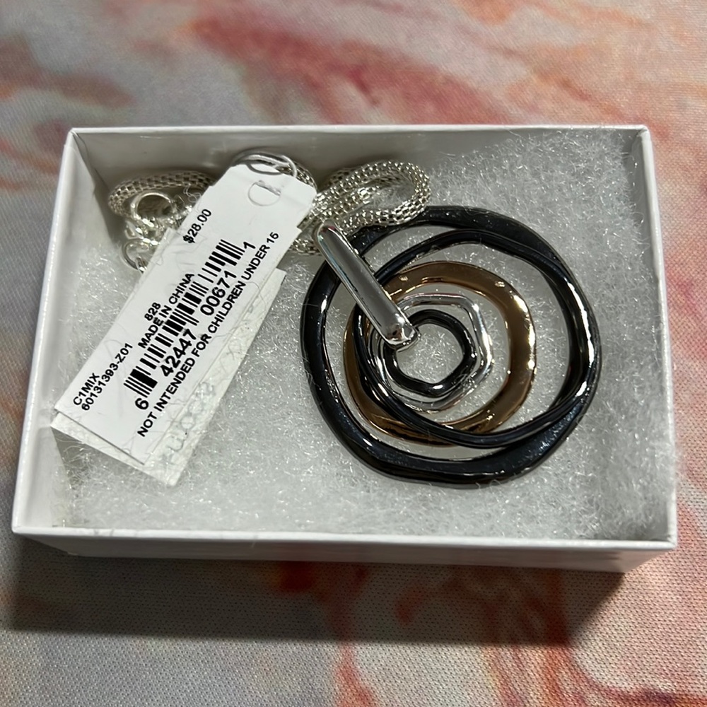 Circle necklace